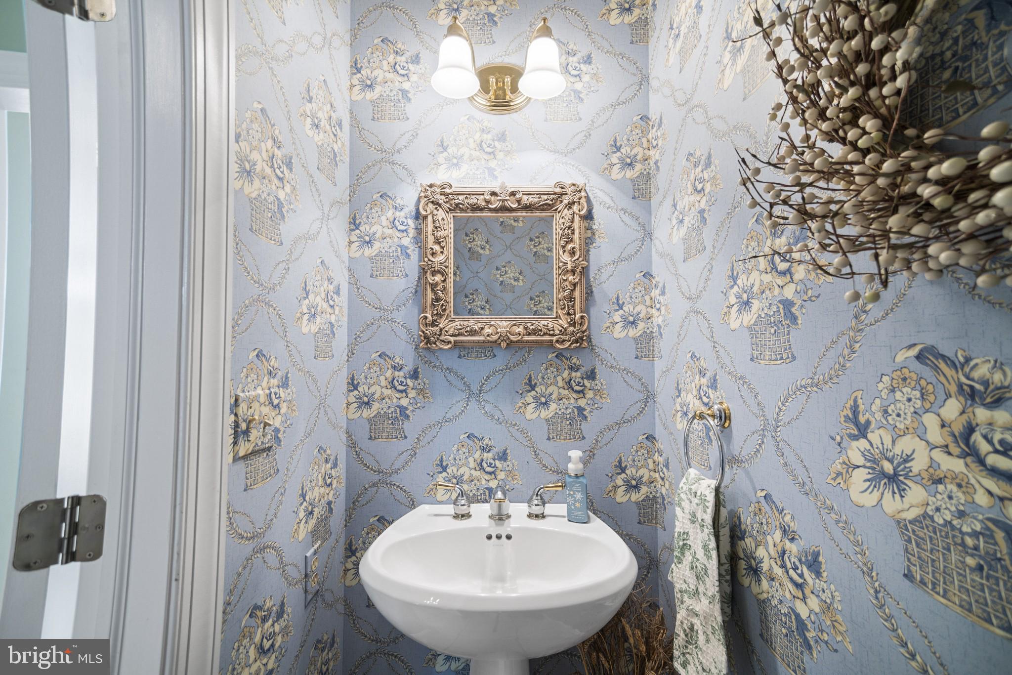 HILLHURST - Residential