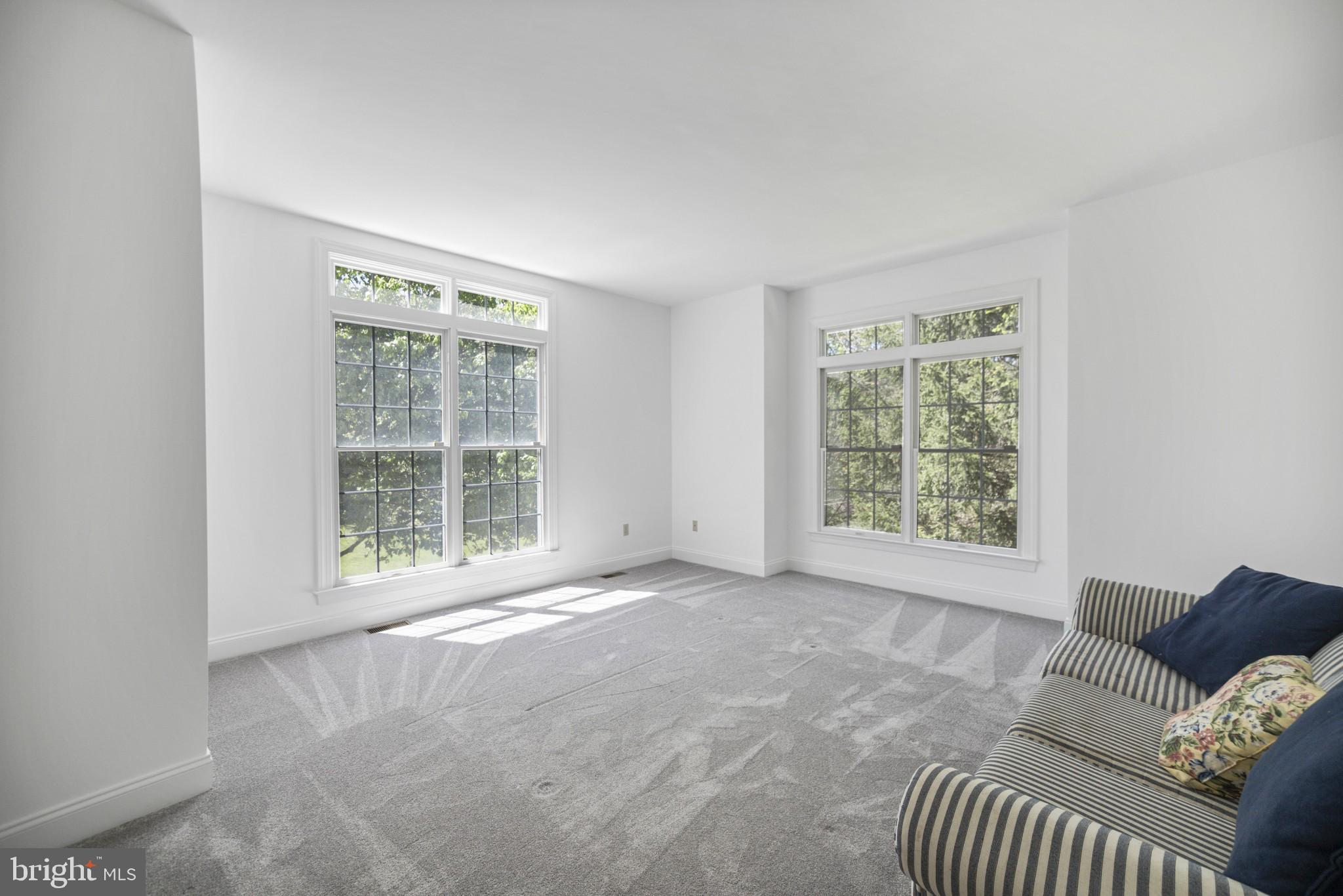 HILLHURST - Residential