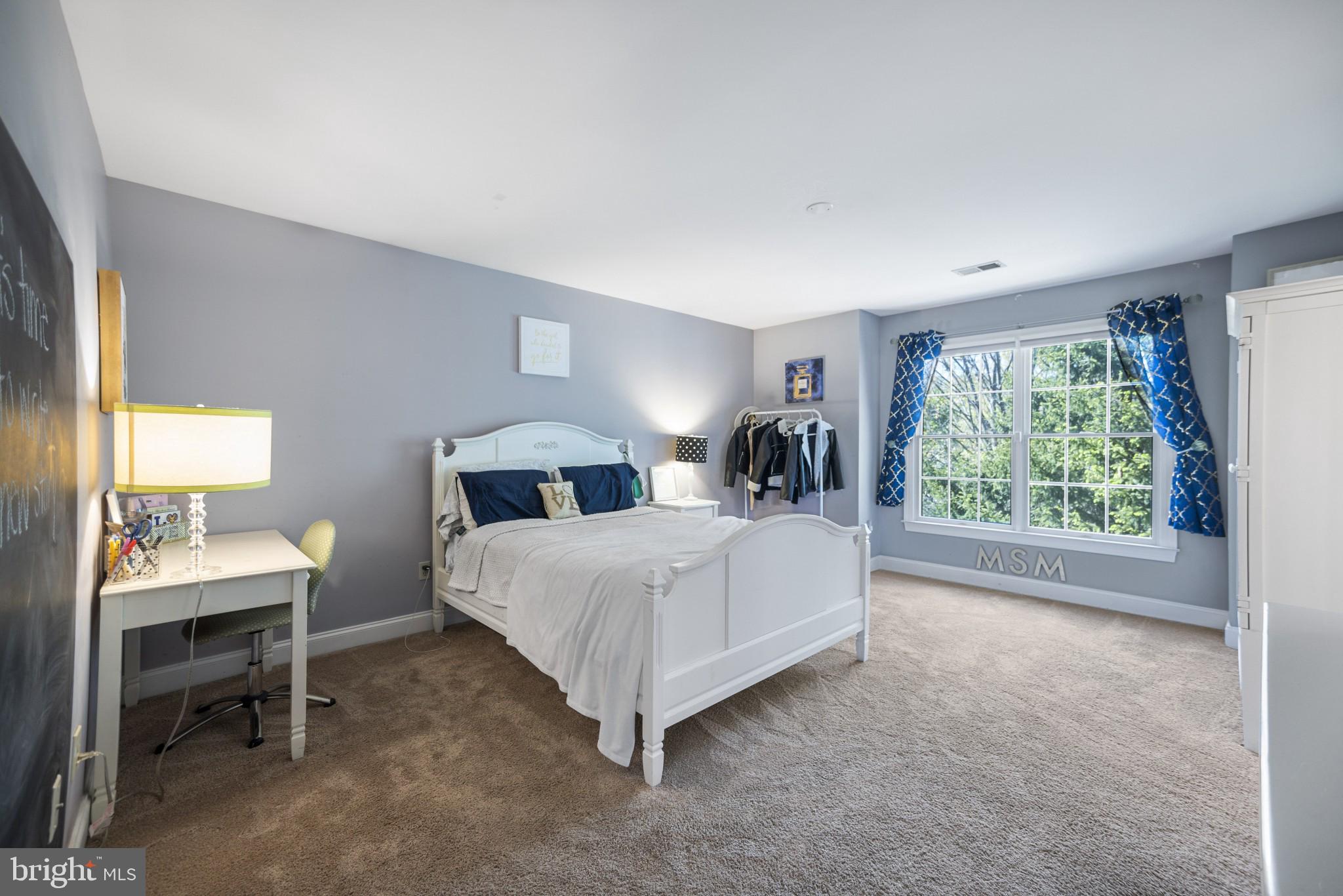 HILLHURST - Residential