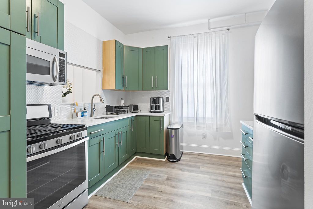 Photo of 569 N 20th Street #2F, PHILADELPHIA, PA 19130 (MLS # PAPH2580688)