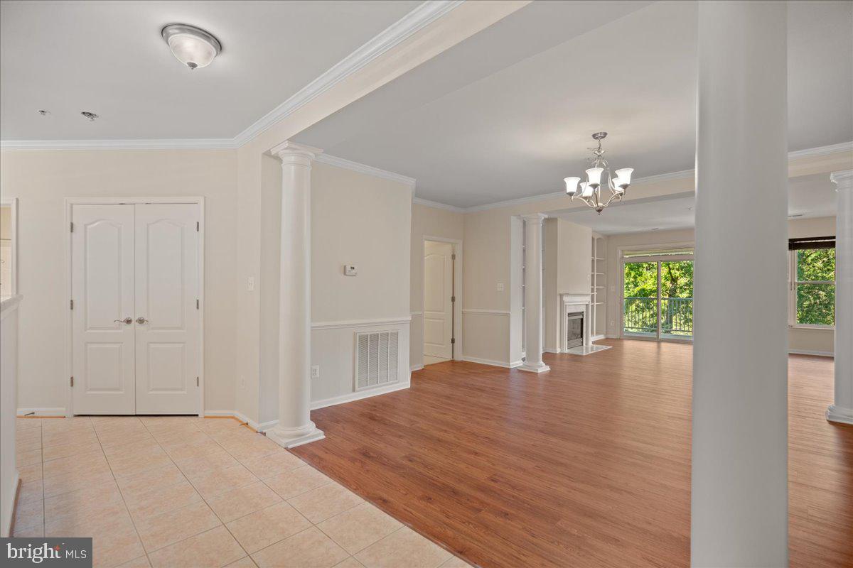 OYSTER BAY CONDOMINIUMS - Residential