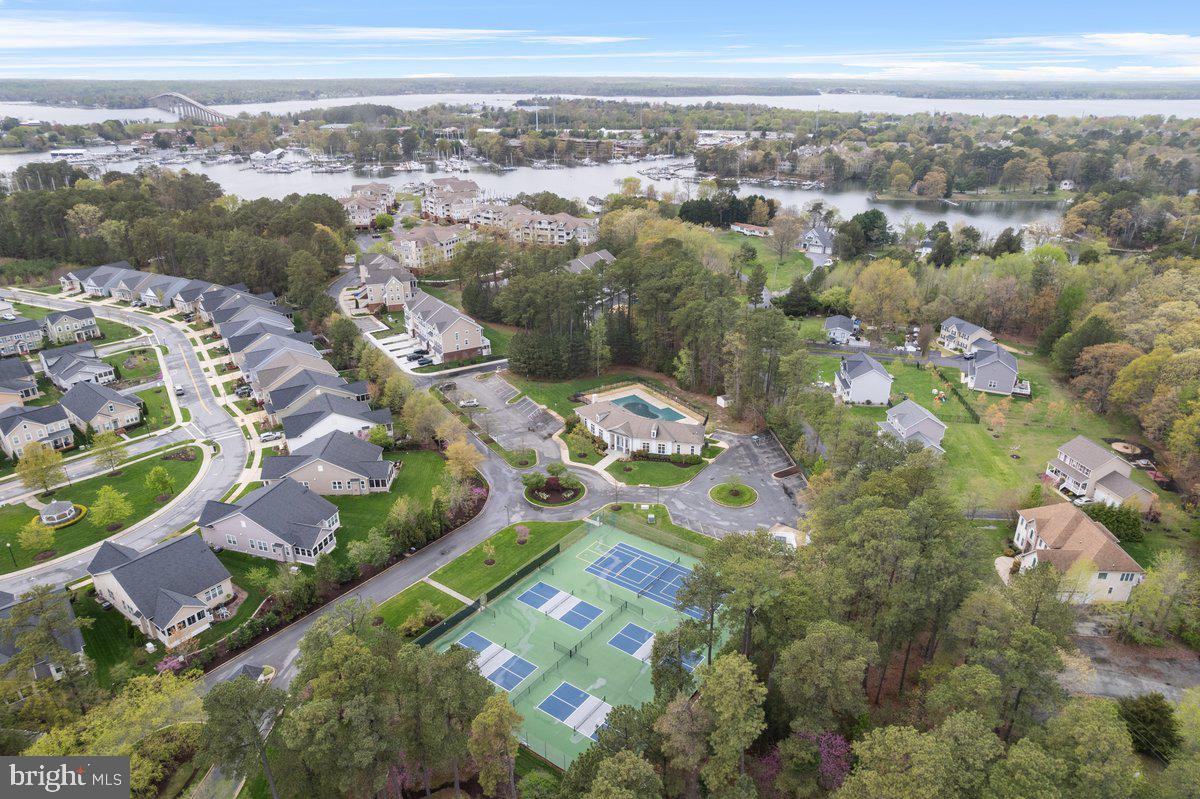 322 OYSTER BAY PLACE 303