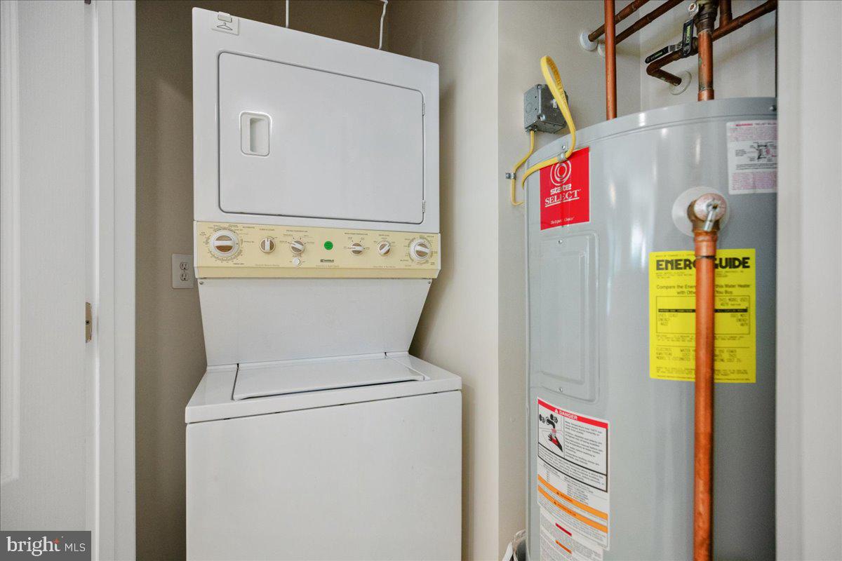 OYSTER BAY CONDOMINIUMS - Residential