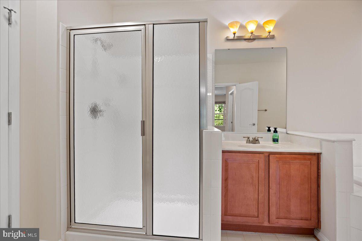 OYSTER BAY CONDOMINIUMS - Residential