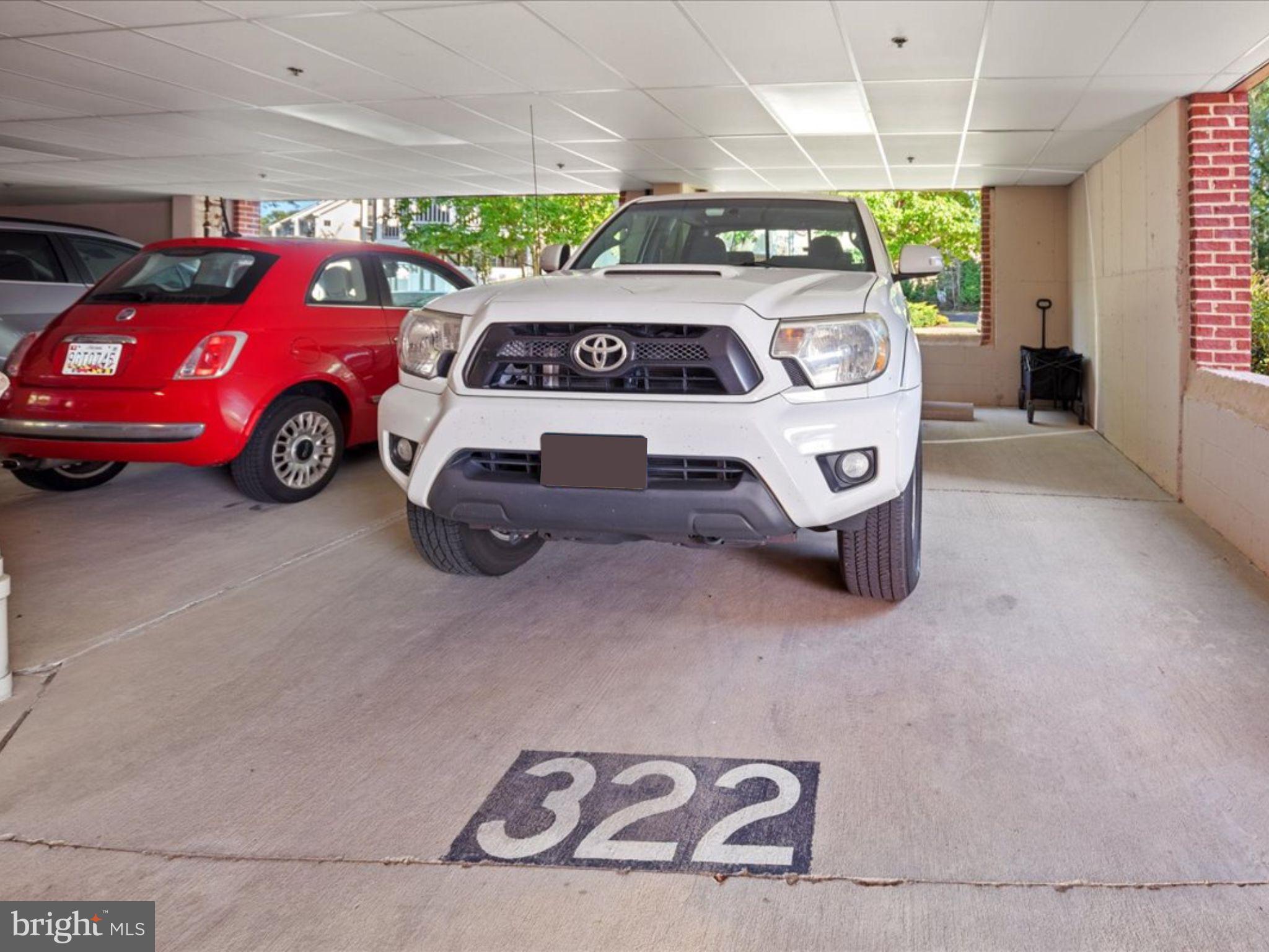 OYSTER BAY CONDOMINIUMS - Residential