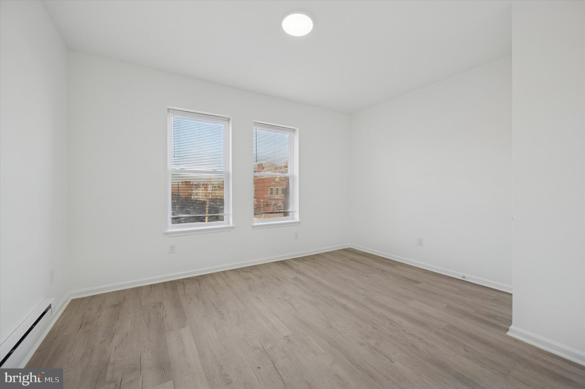 1418 W ERIE AVENUE 1