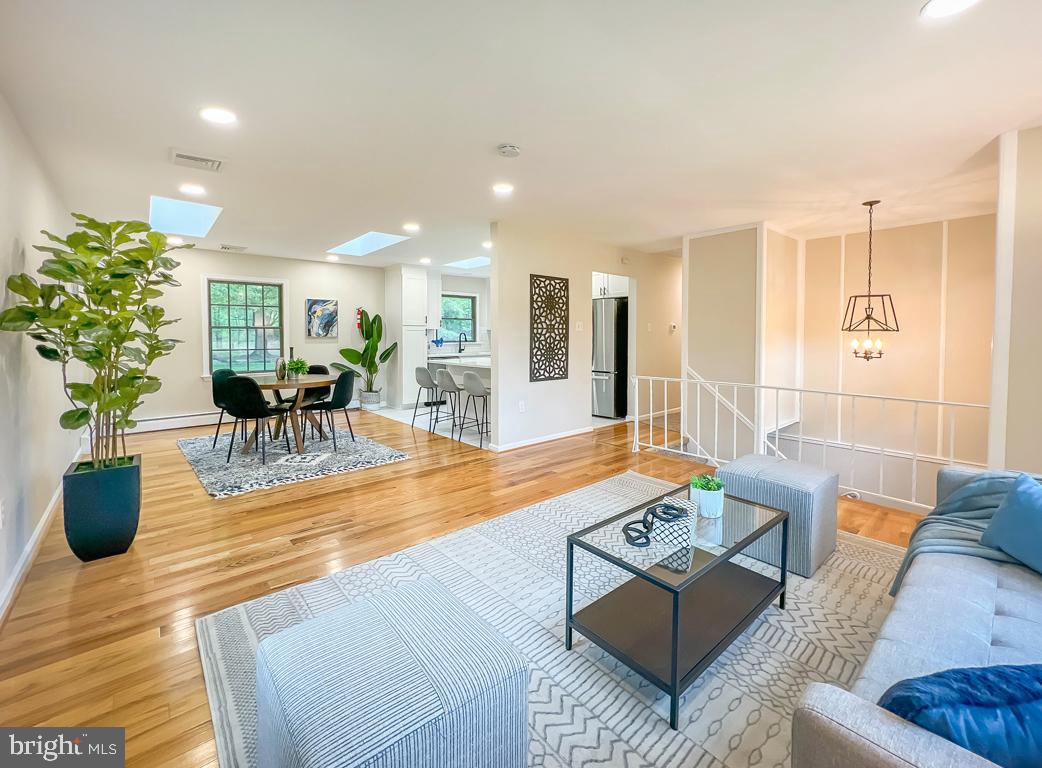 BRIGHTON MANOR - Residential