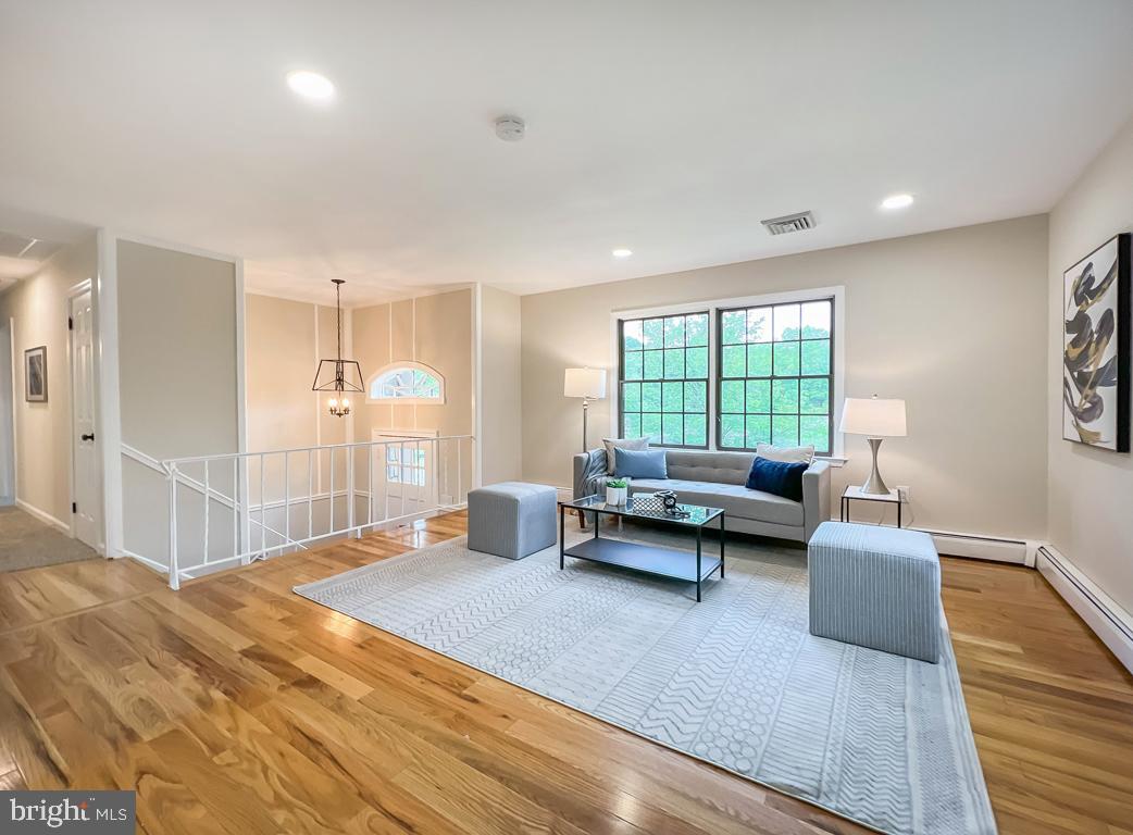 BRIGHTON MANOR - Residential