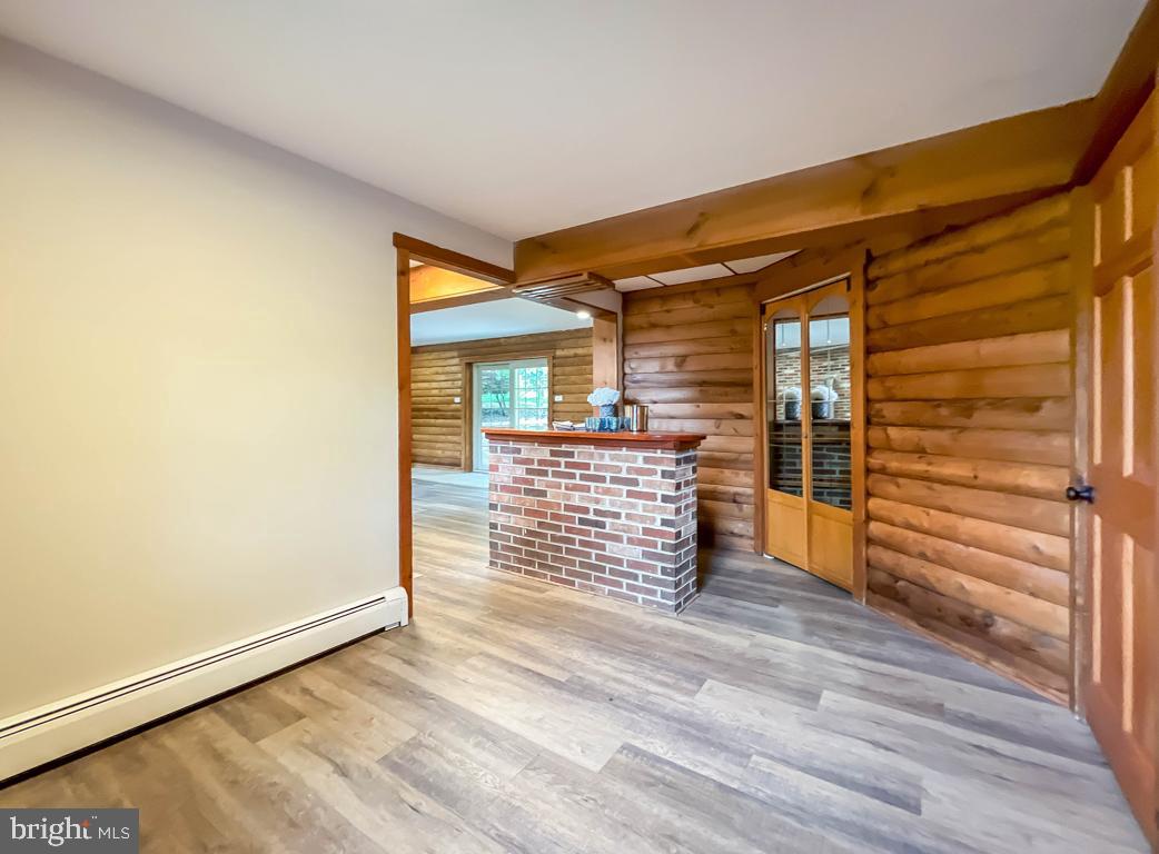 BRIGHTON MANOR - Residential