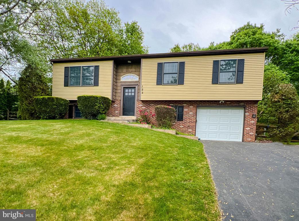 BRIGHTON MANOR - Residential