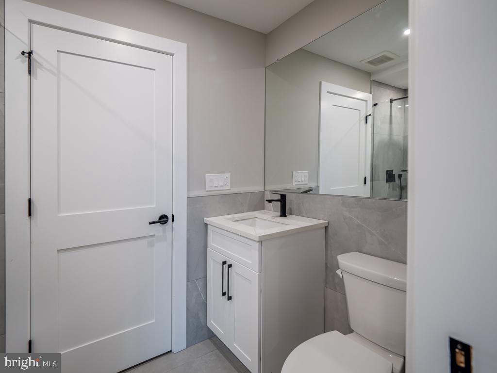 BELLA VISTA - Residential Lease