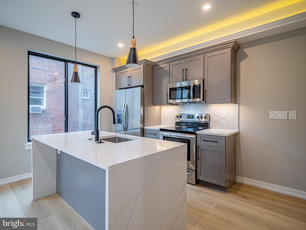 BELLA VISTA - Residential Lease