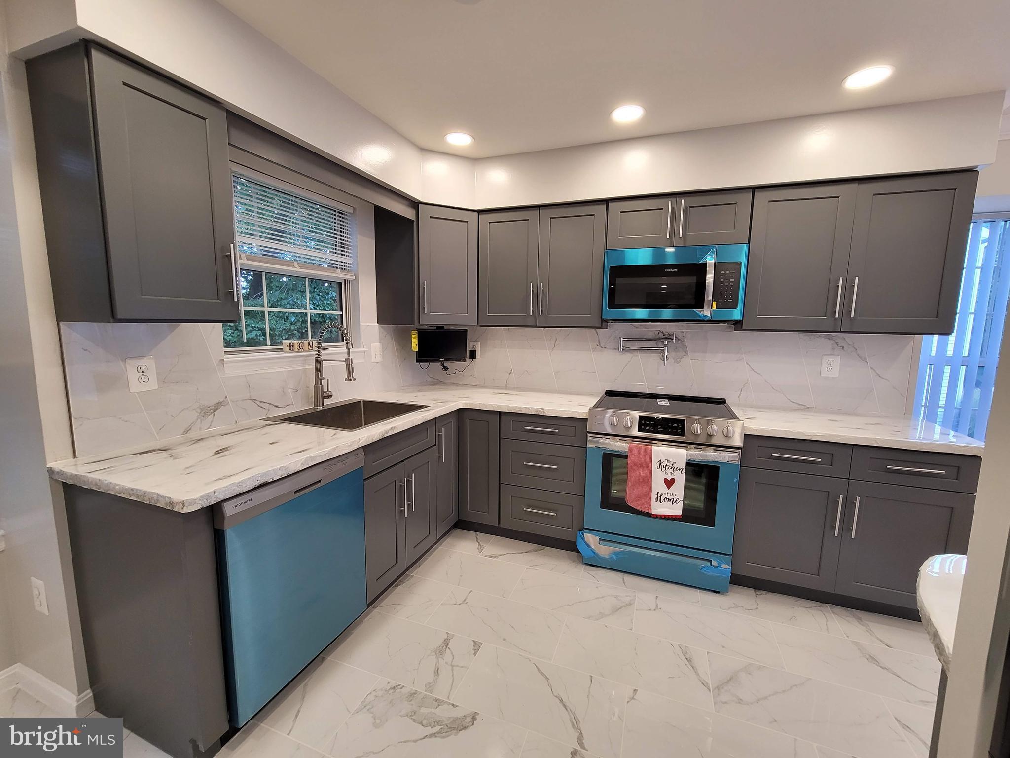 TIMBER RIDGE - Residential