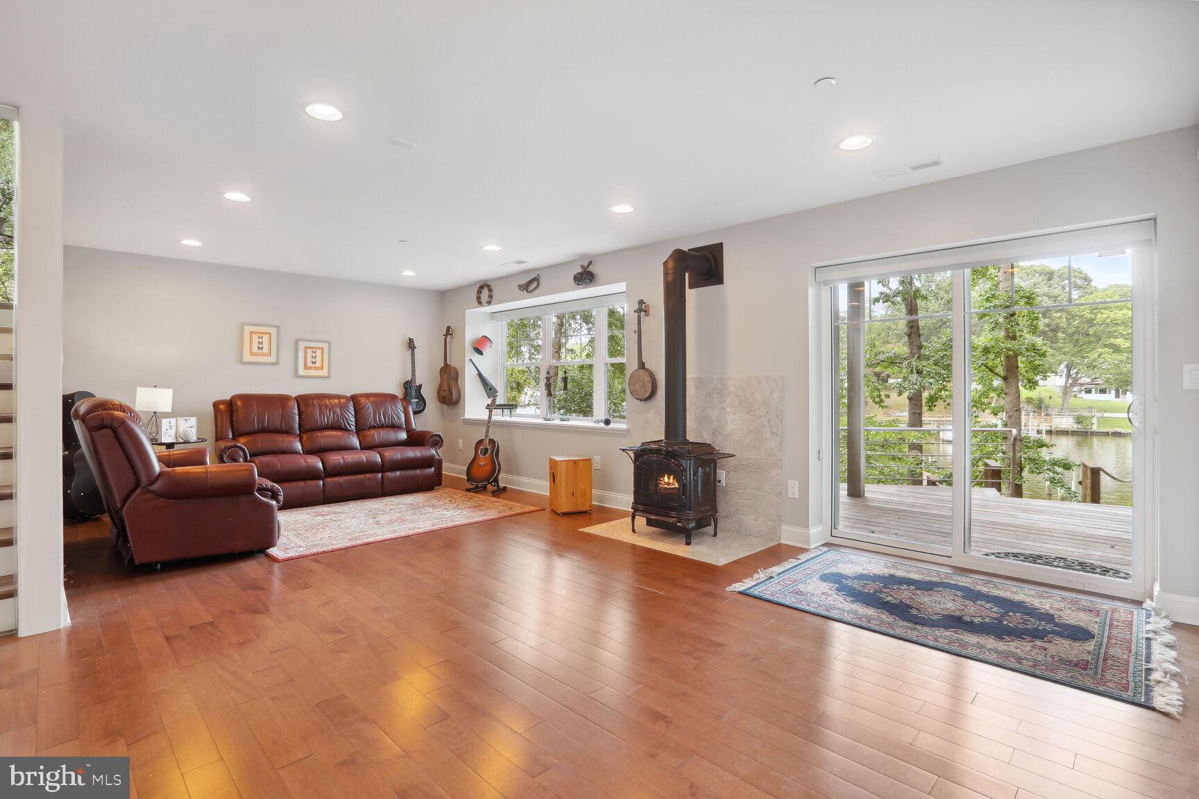 ROCK VIEW BEACH - Residential