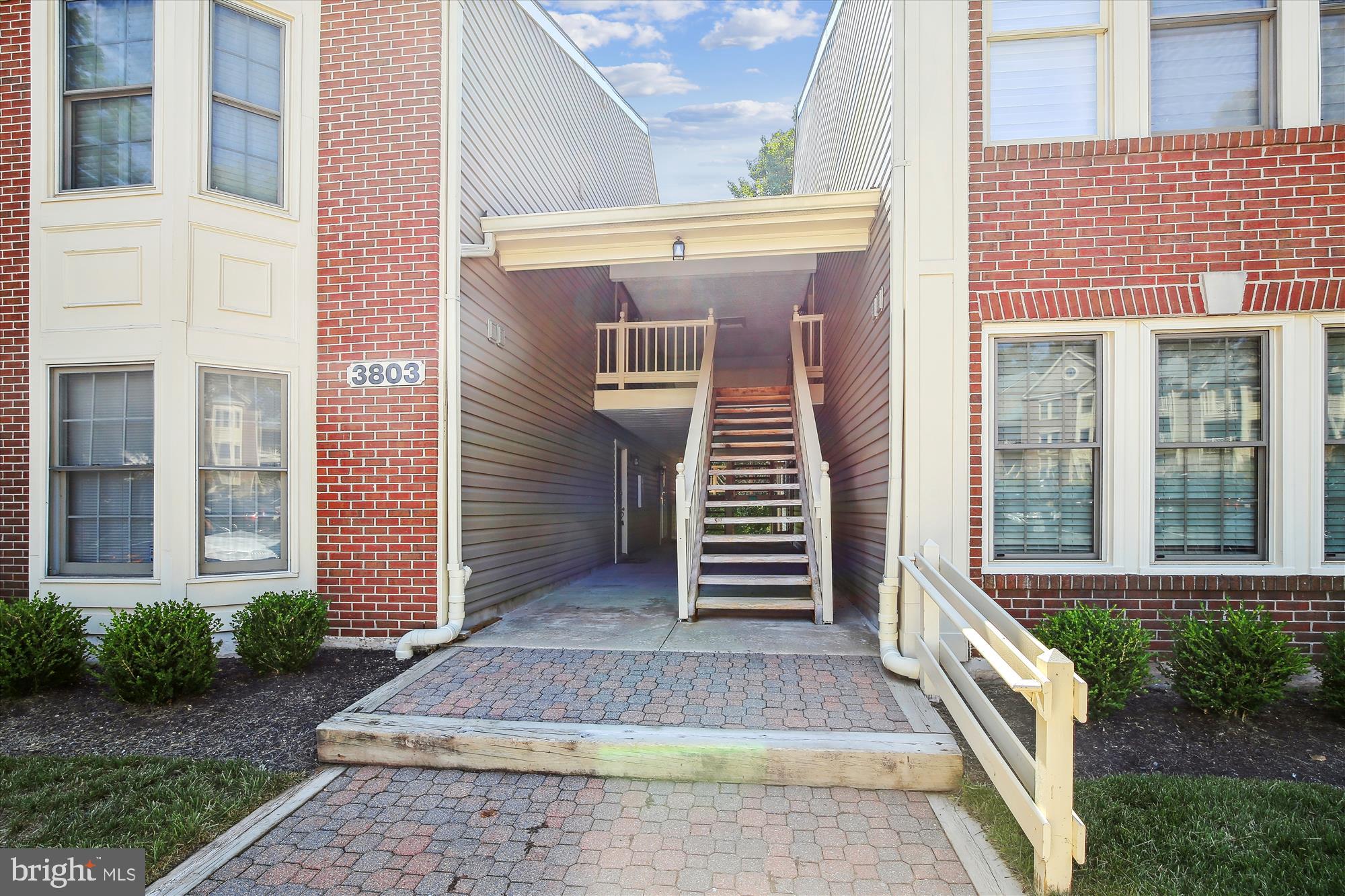 PENDERBROOK - Residential