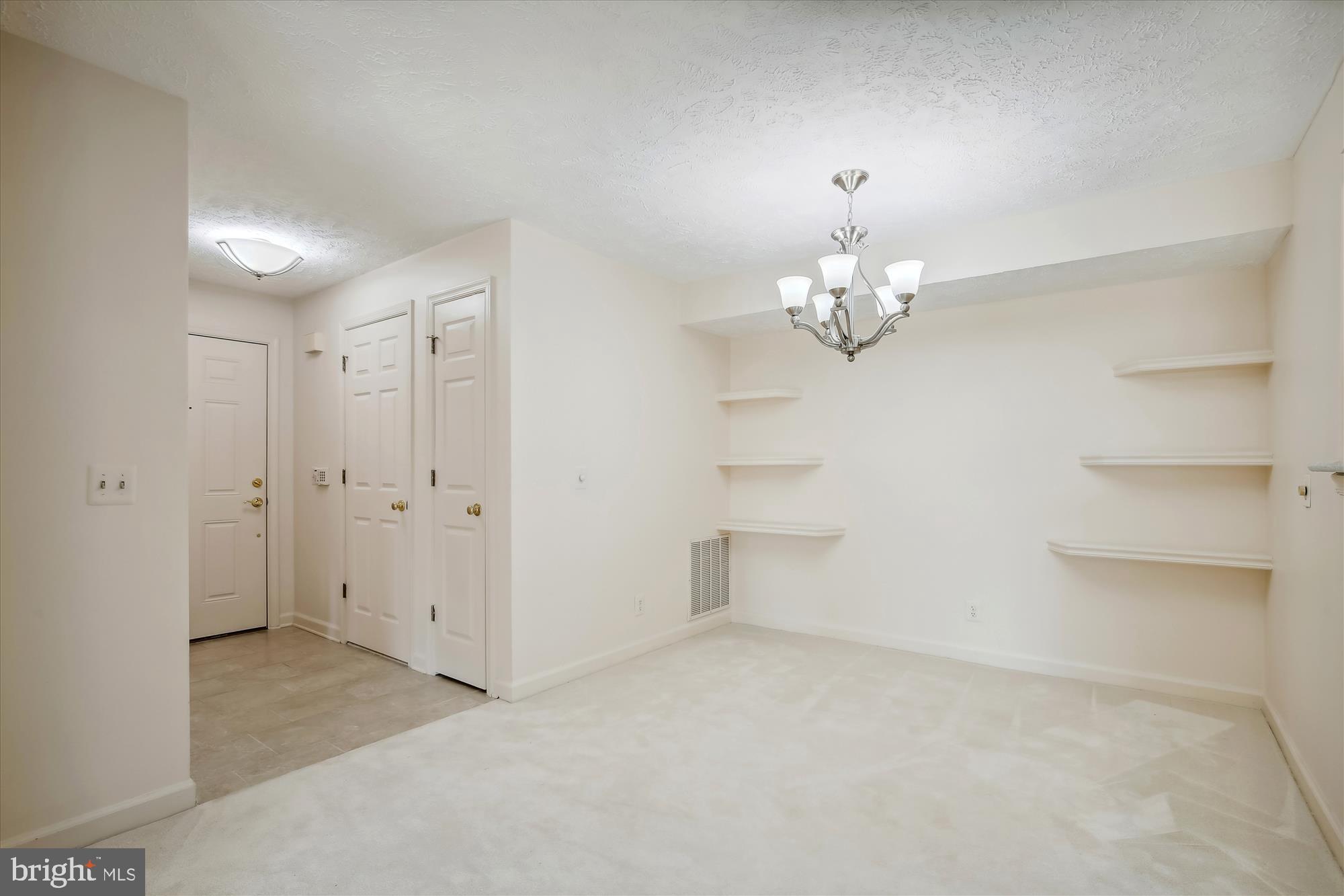 PENDERBROOK - Residential