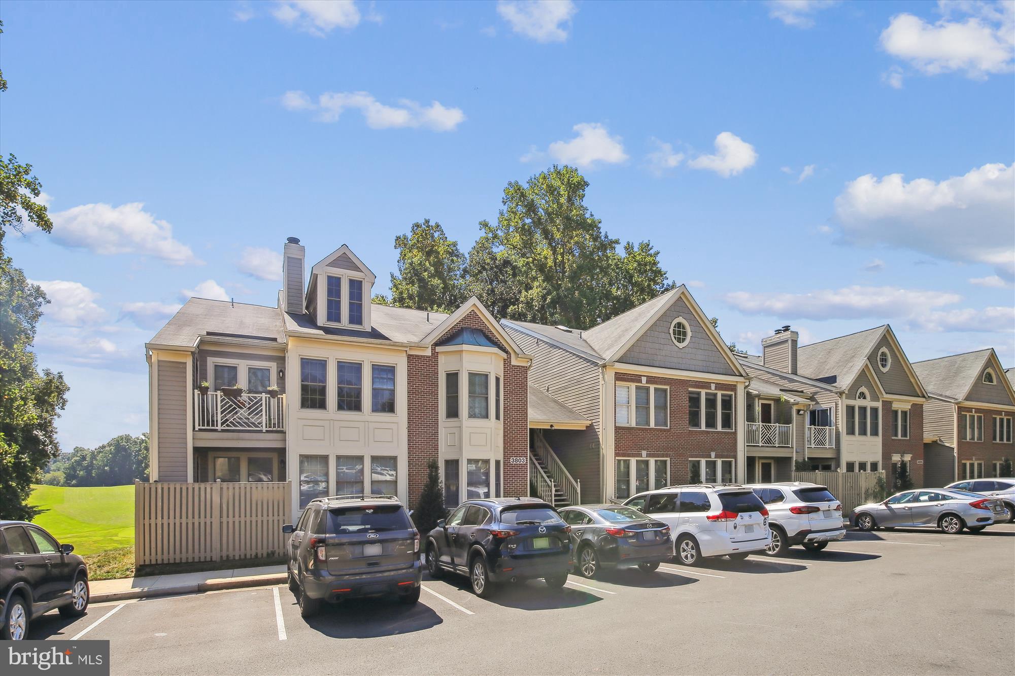 PENDERBROOK - Residential