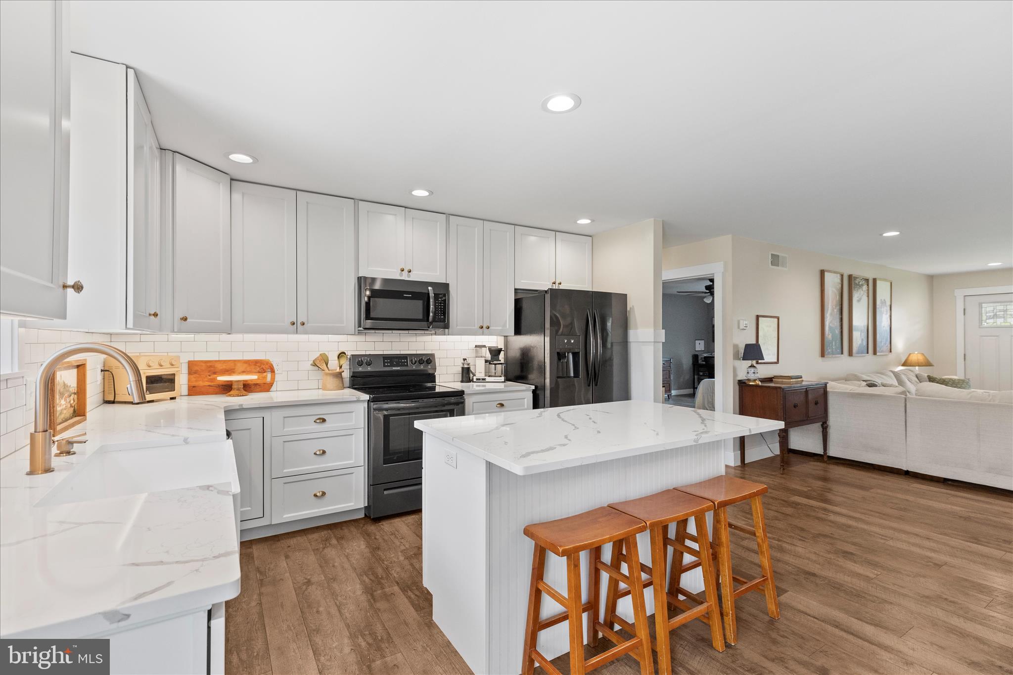 ORCHARD ACRES - Residential