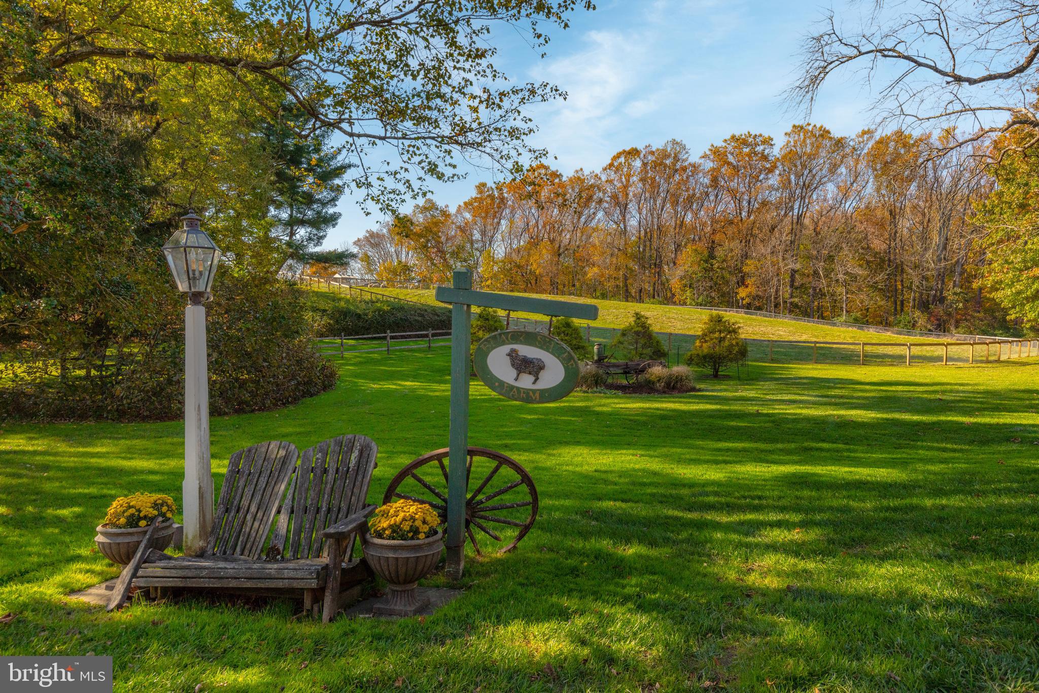 RADNOR HUNT - Residential