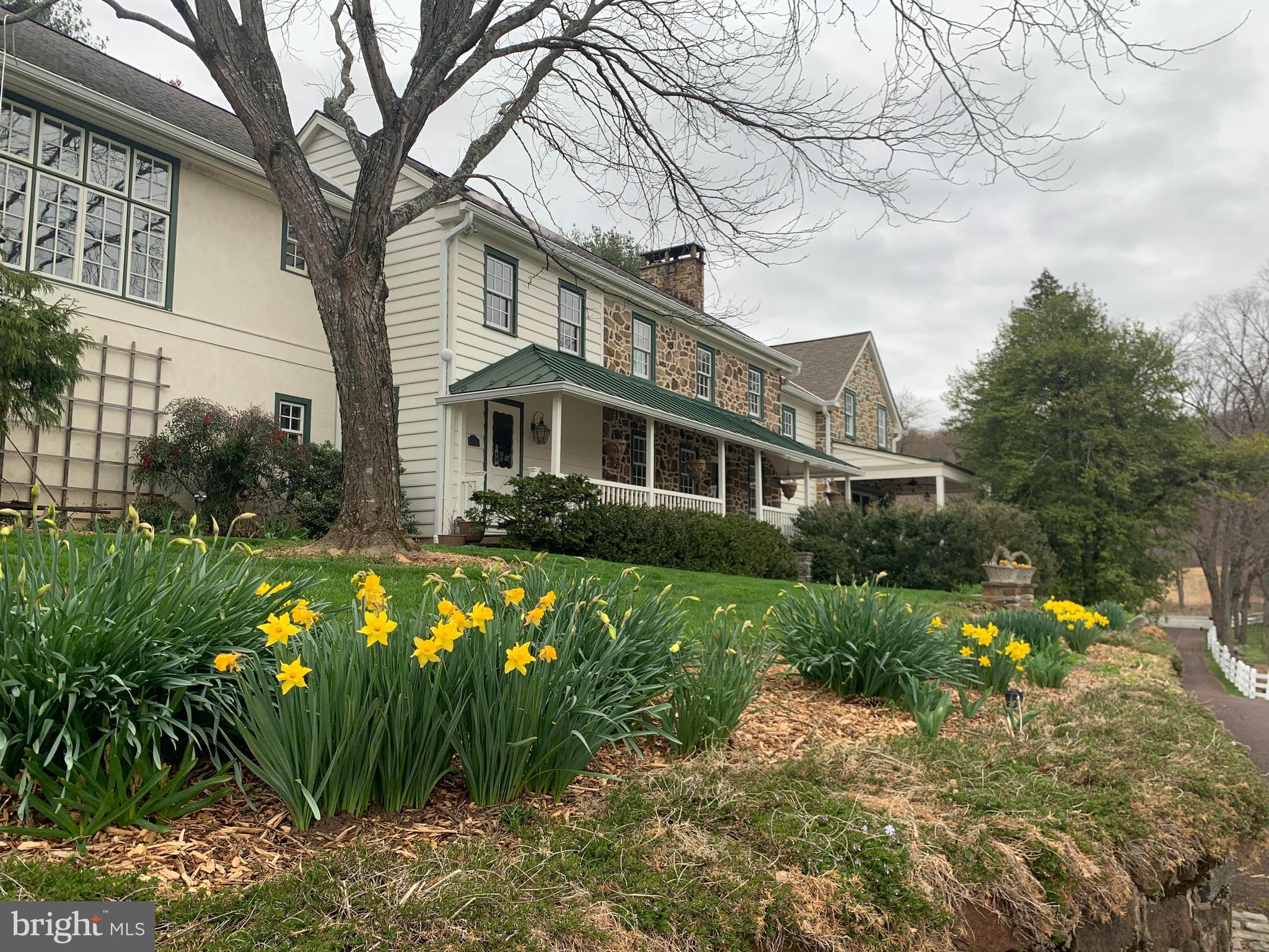 RADNOR HUNT - Residential