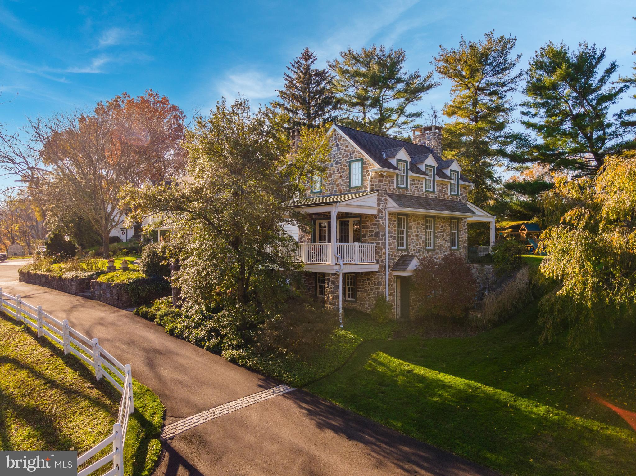 RADNOR HUNT - Residential