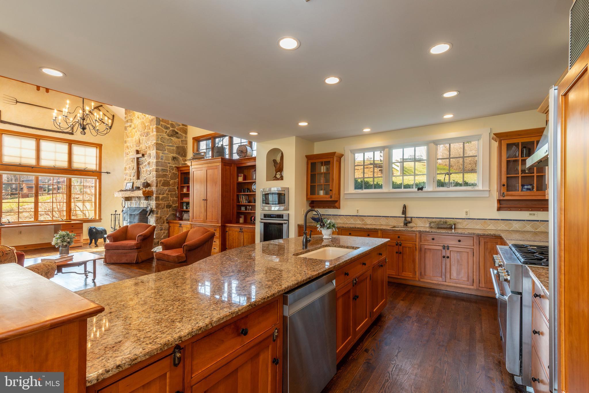 RADNOR HUNT - Residential