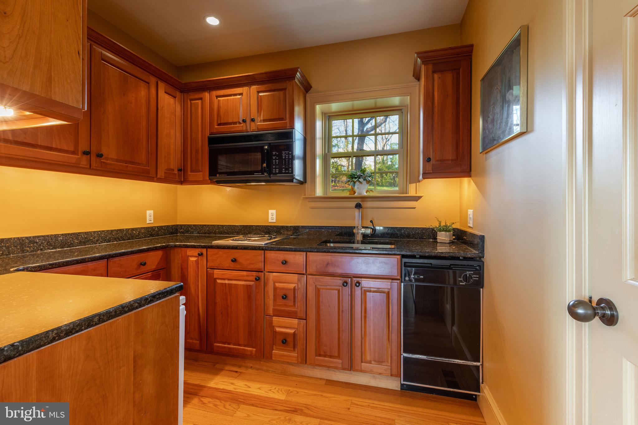 RADNOR HUNT - Residential