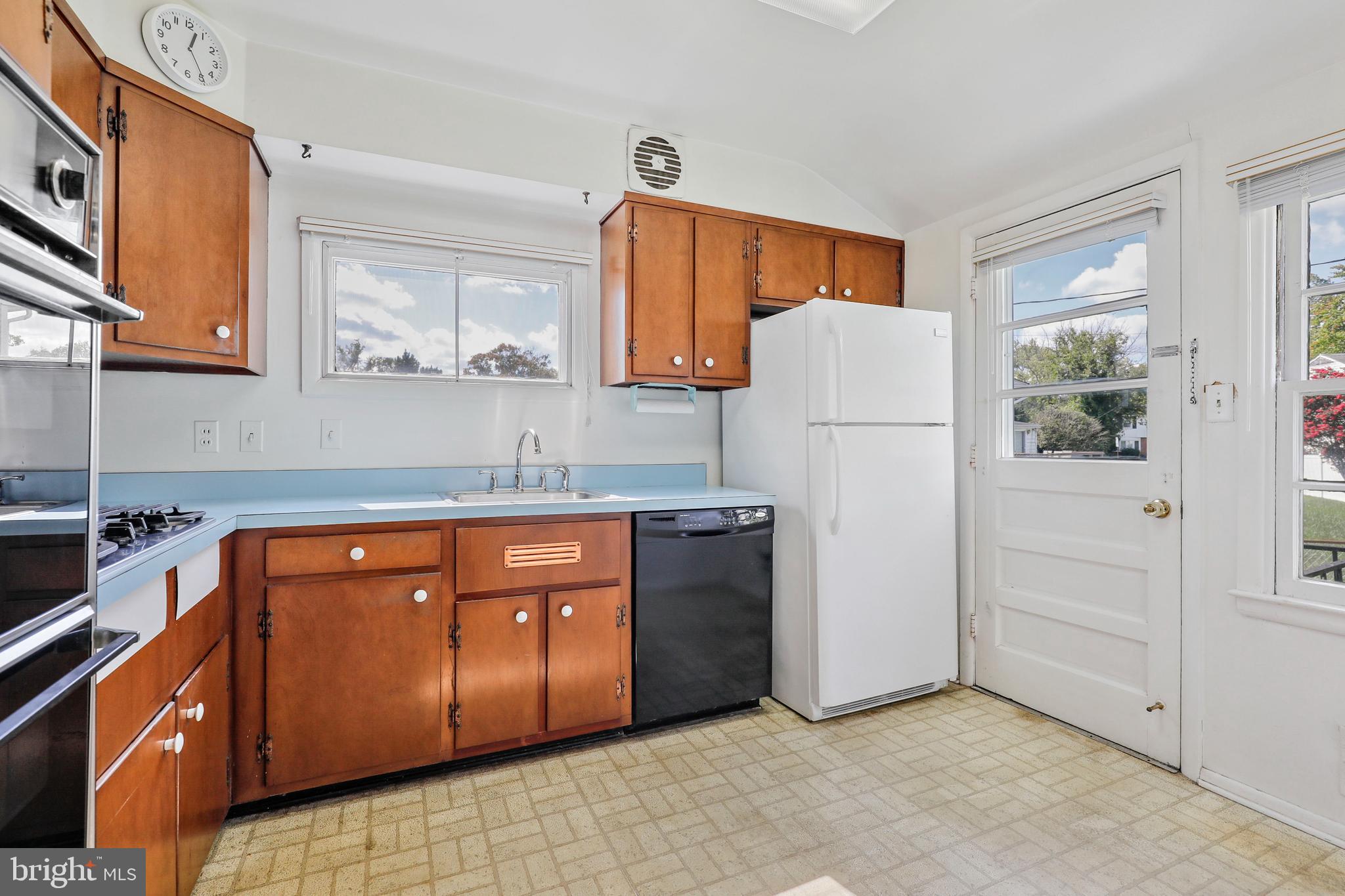 CAMPFIELD GARDENS - Residential