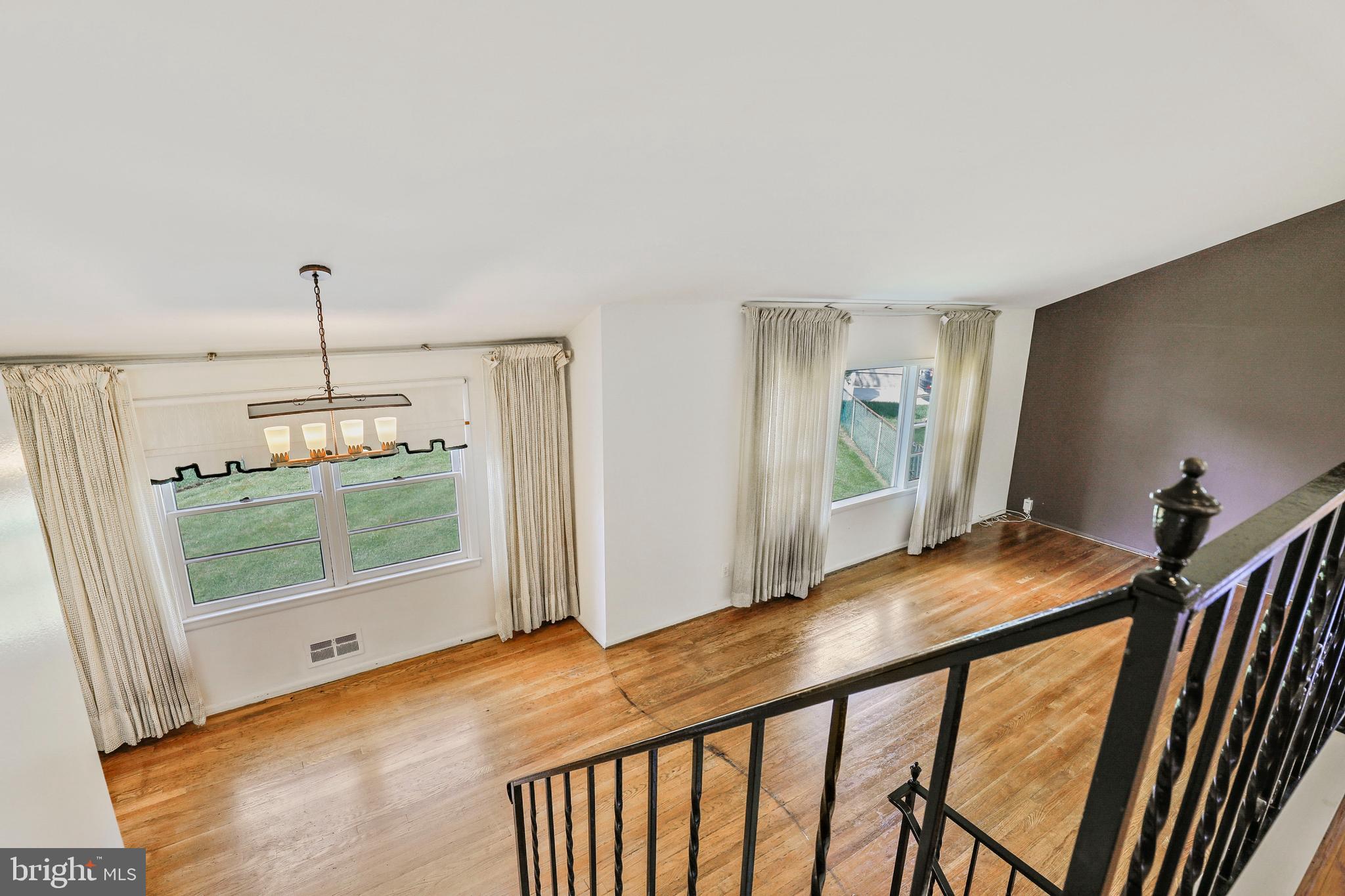 CAMPFIELD GARDENS - Residential