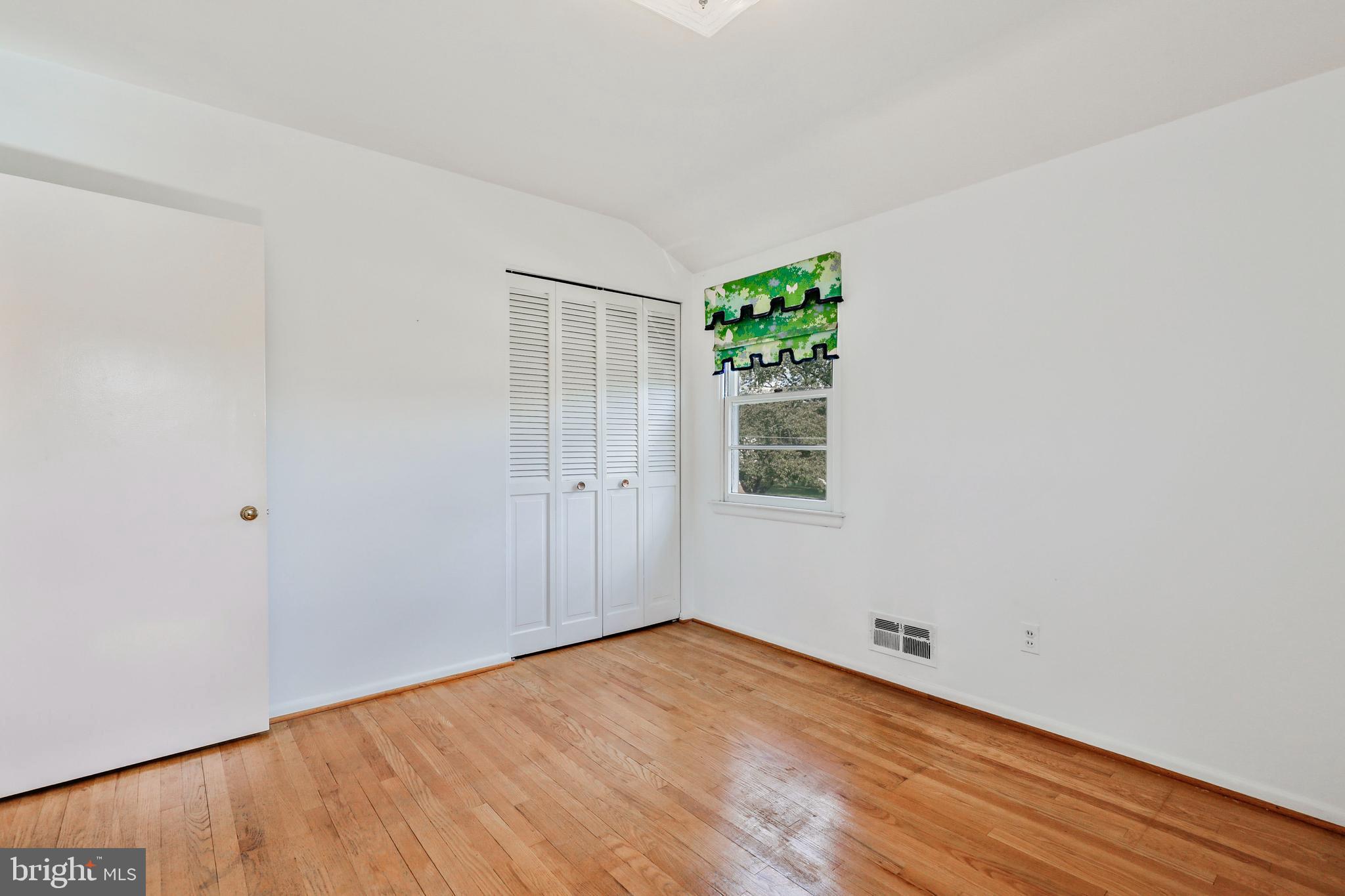 CAMPFIELD GARDENS - Residential