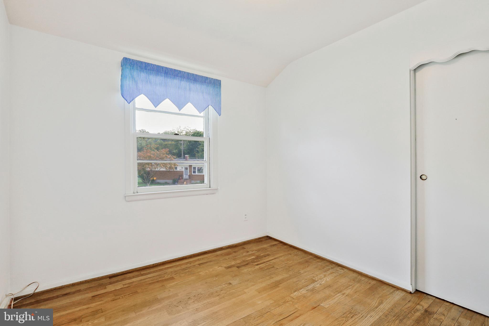 CAMPFIELD GARDENS - Residential