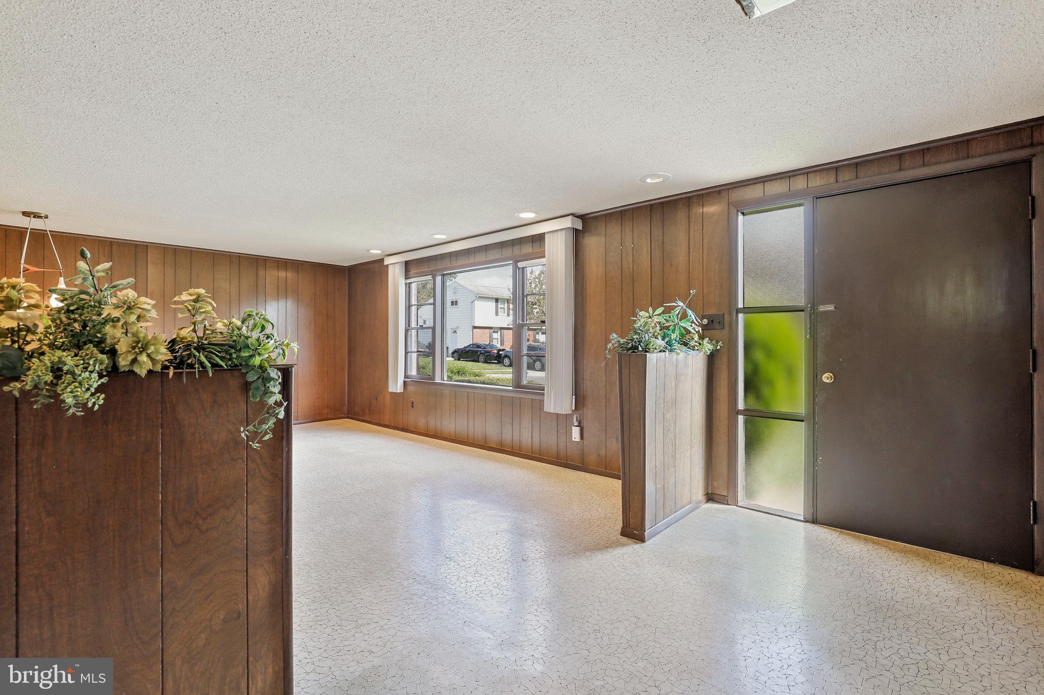 CAMPFIELD GARDENS - Residential