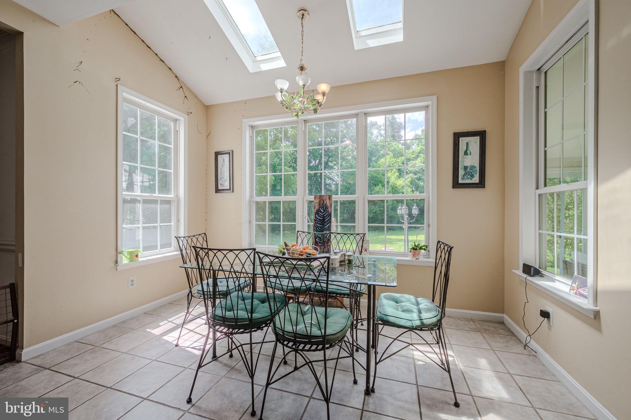 PLEASANT HILL - Residential