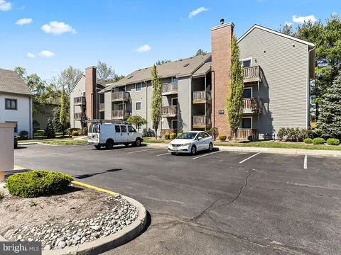 1913 Ravens Crest, Plainsboro, NJ MLS: NJMX2011906