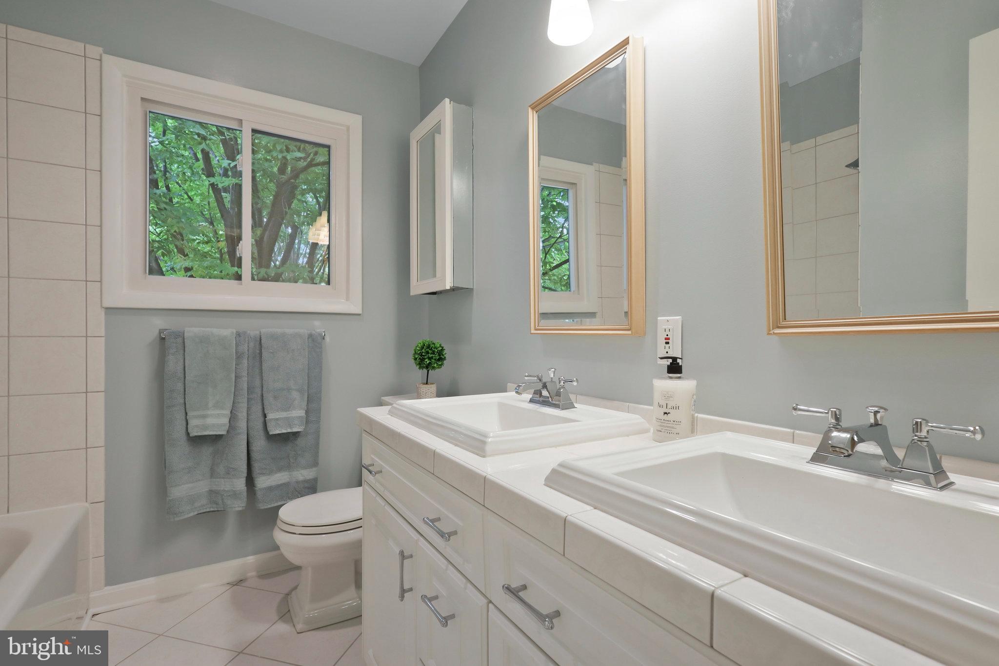 SEMINARY WALK - Residential