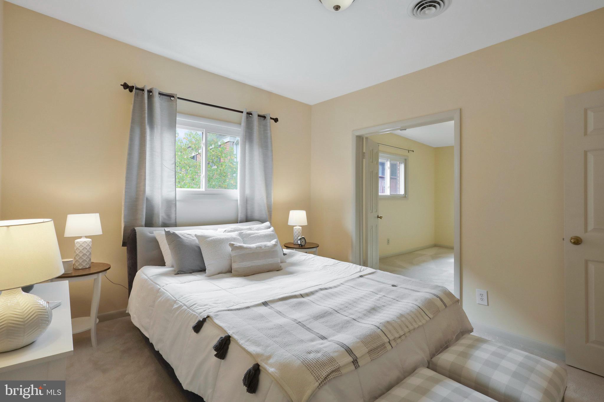 SEMINARY WALK - Residential