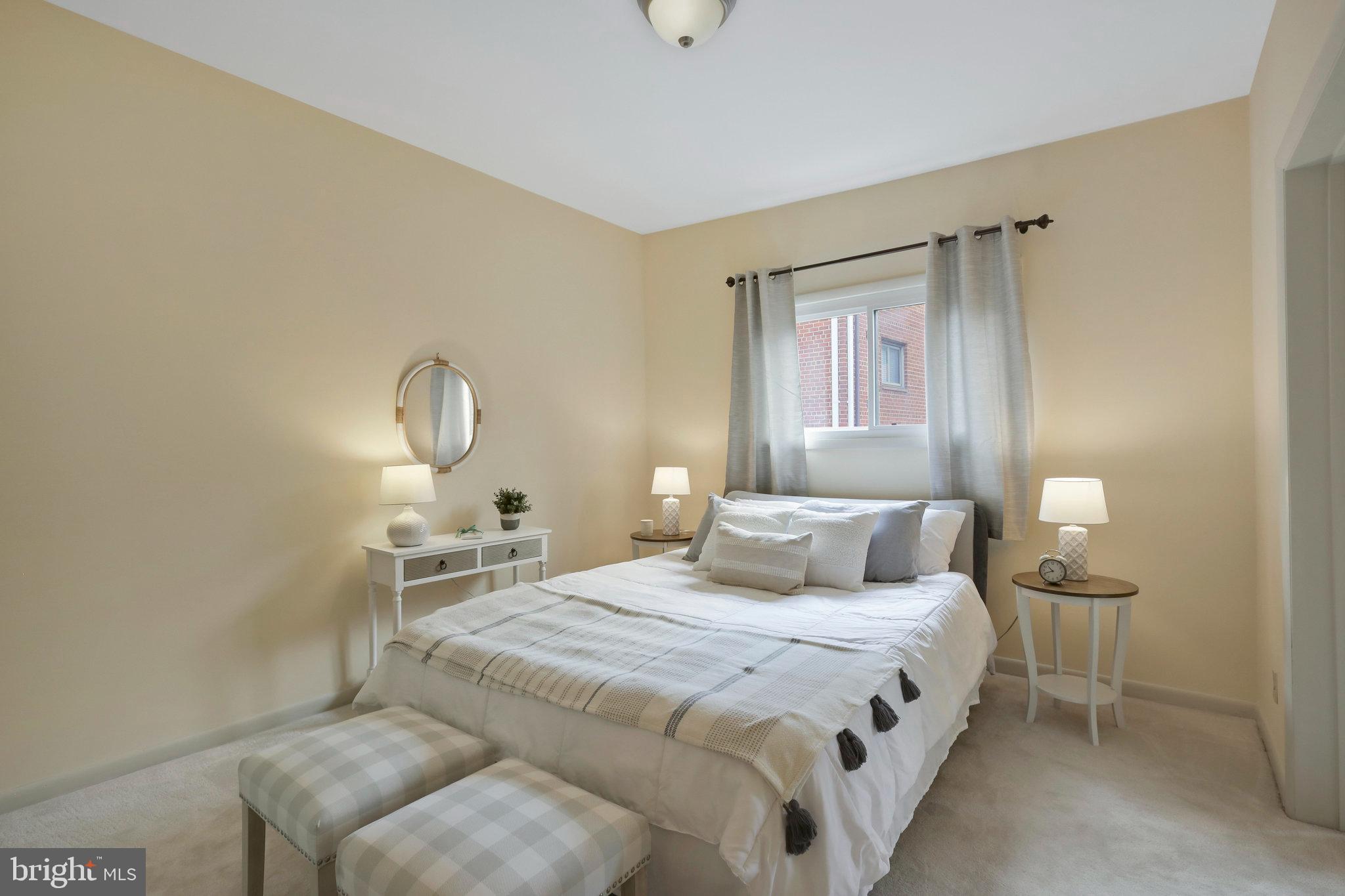 SEMINARY WALK - Residential