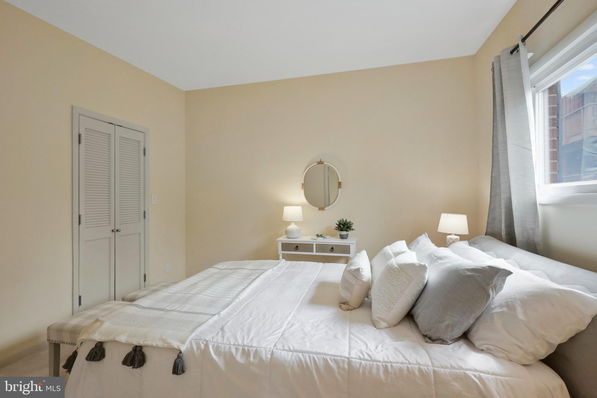 SEMINARY WALK - Residential