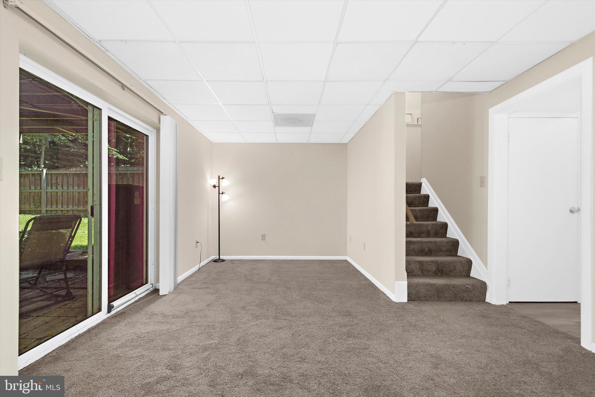 WHISPERING WOODS - Residential