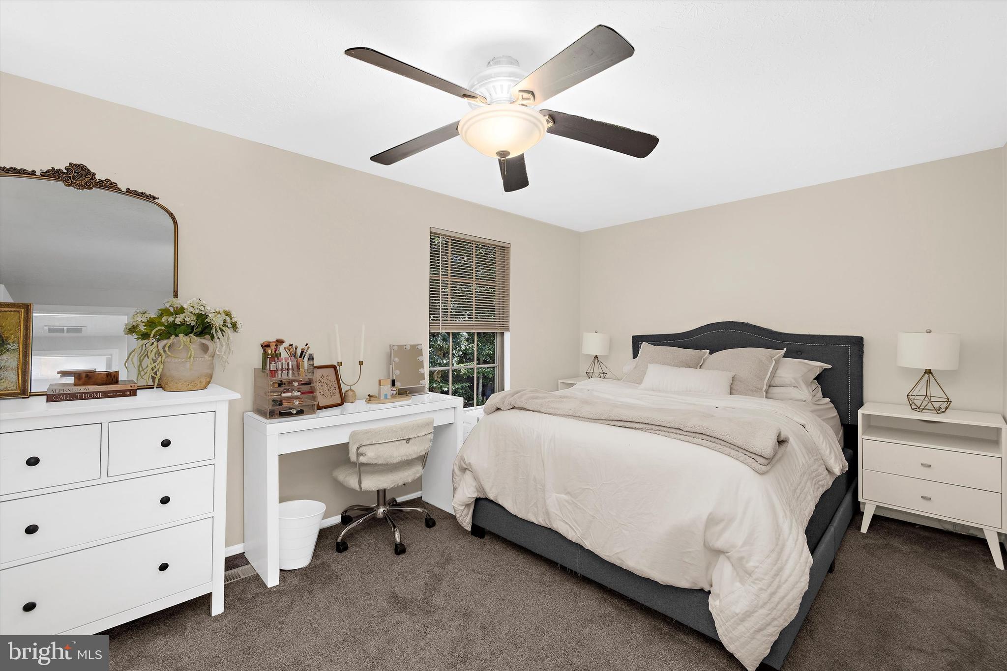 WHISPERING WOODS - Residential