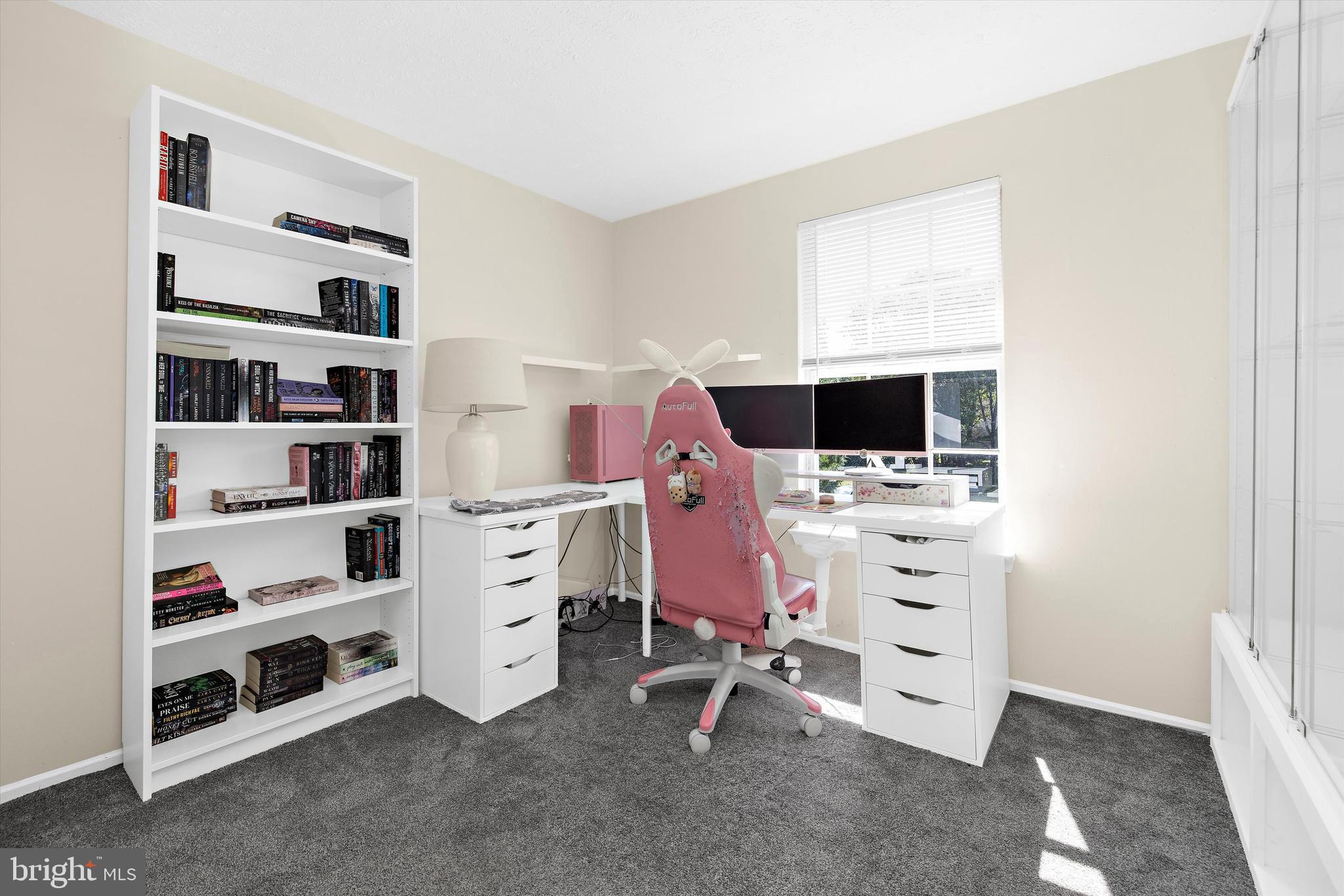 WHISPERING WOODS - Residential