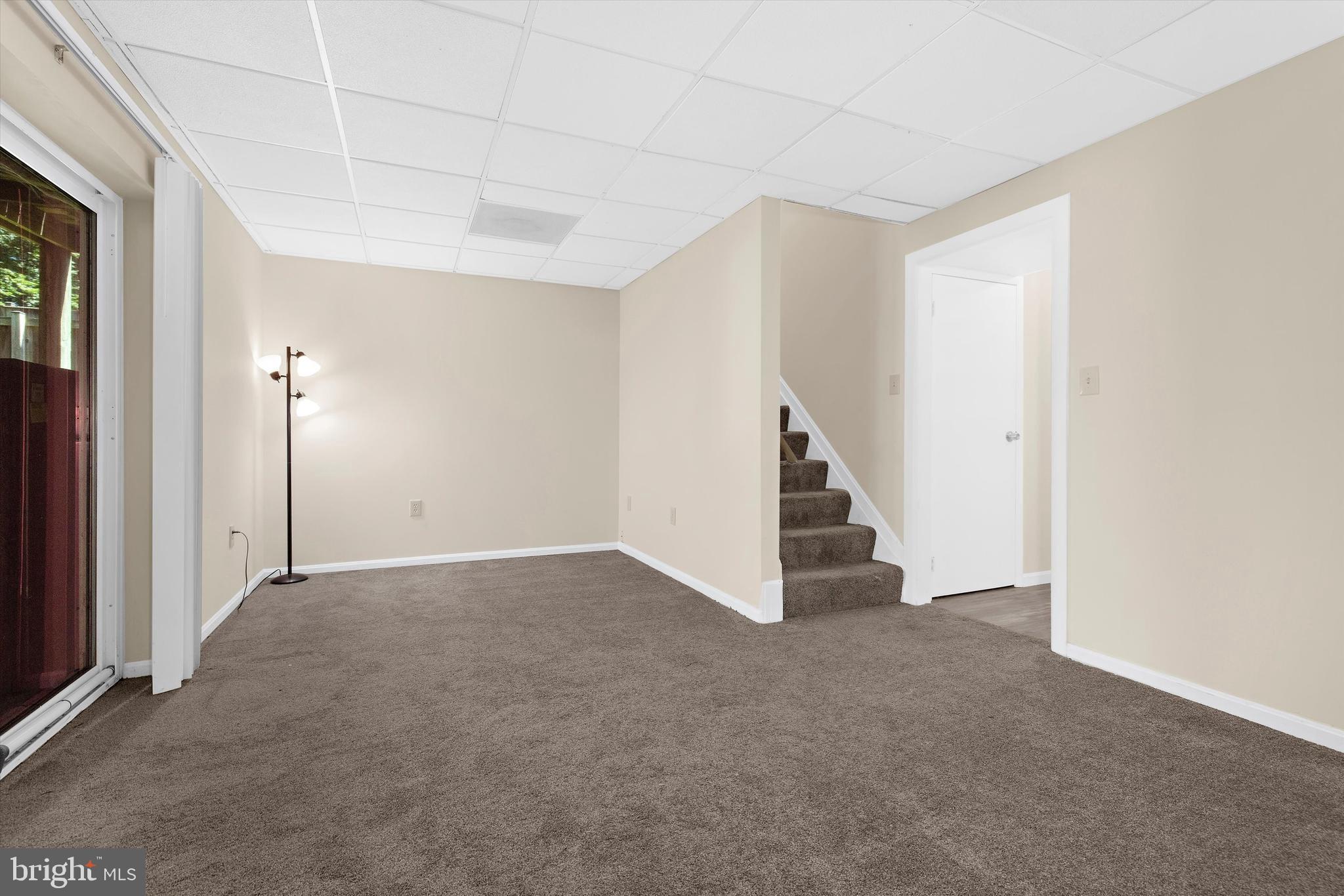 WHISPERING WOODS - Residential