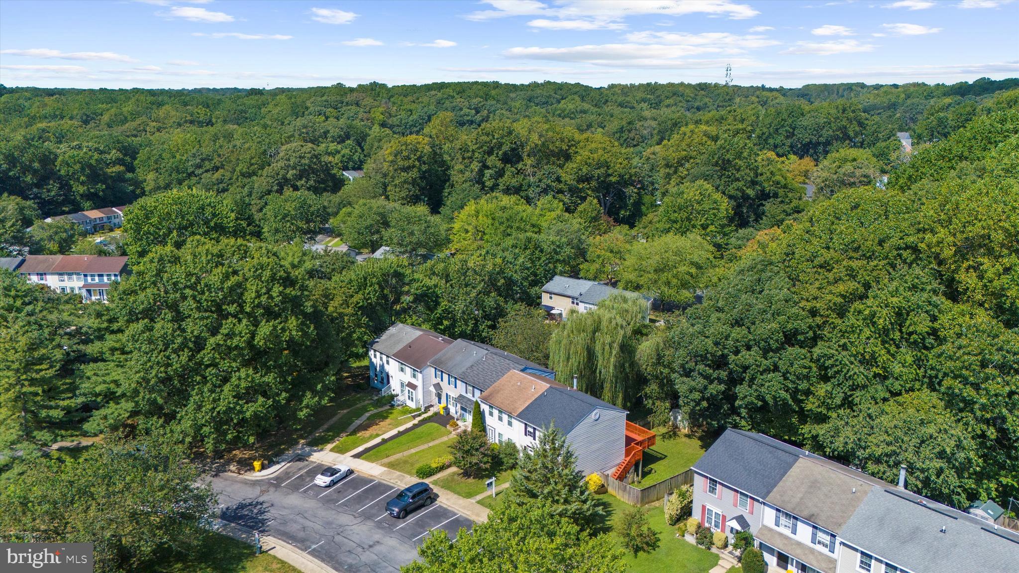 WHISPERING WOODS - Residential