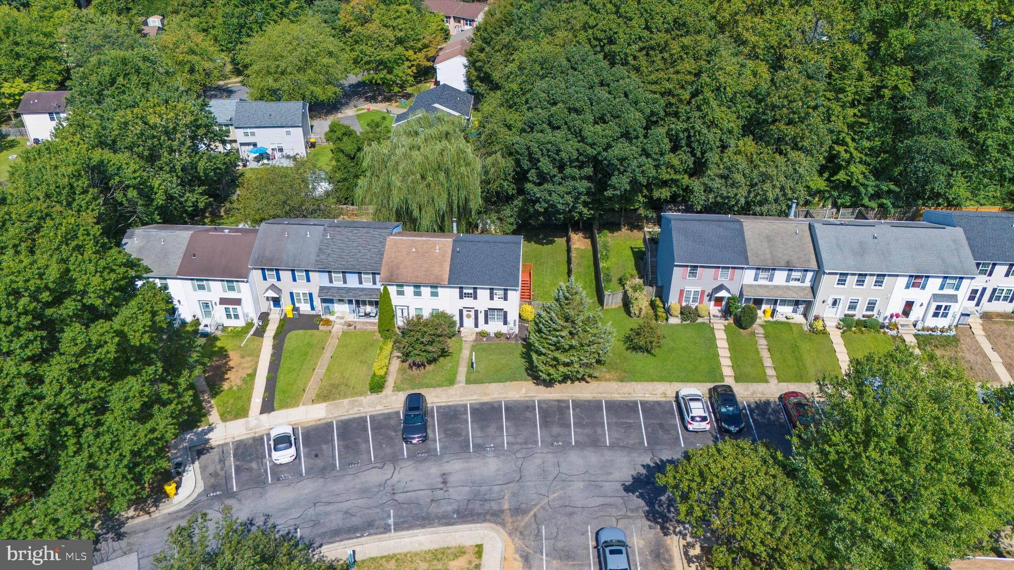 WHISPERING WOODS - Residential