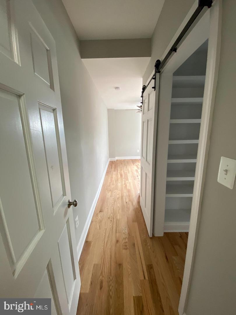 BARCLAY - Residential Lease