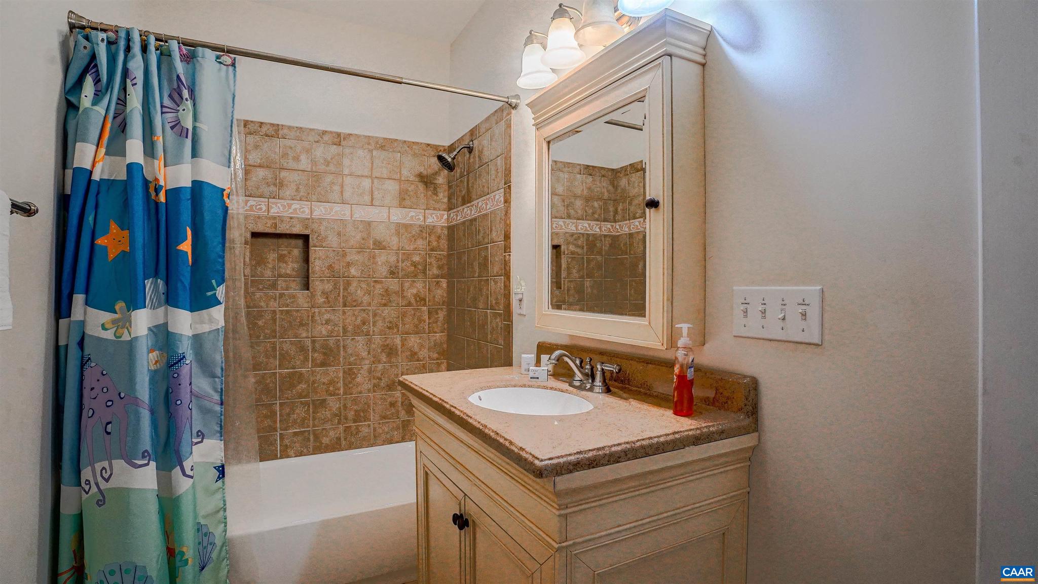 THE WATERS AT LAKE ANNA - Residential