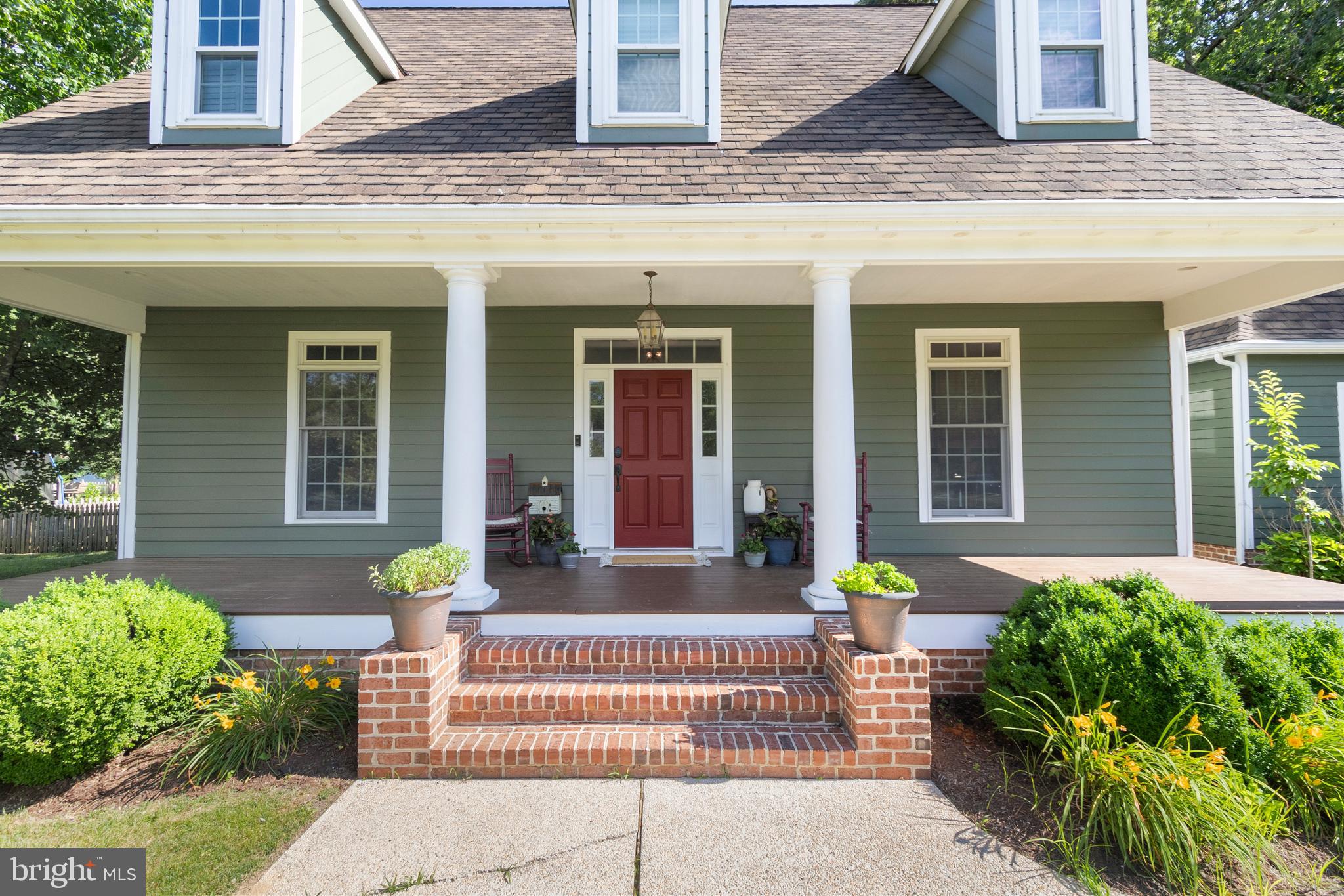 120 N LEXINGTON DRIVE