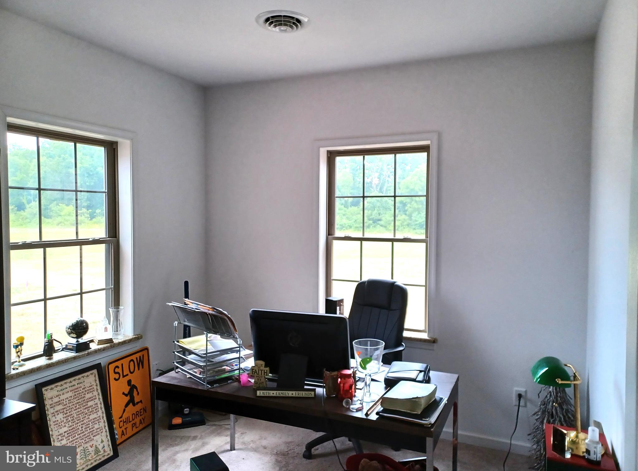 CREEKSIDE MANOR - Residential