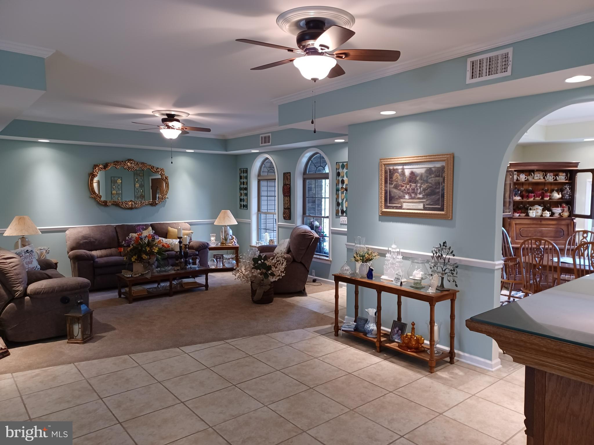 CREEKSIDE MANOR - Residential