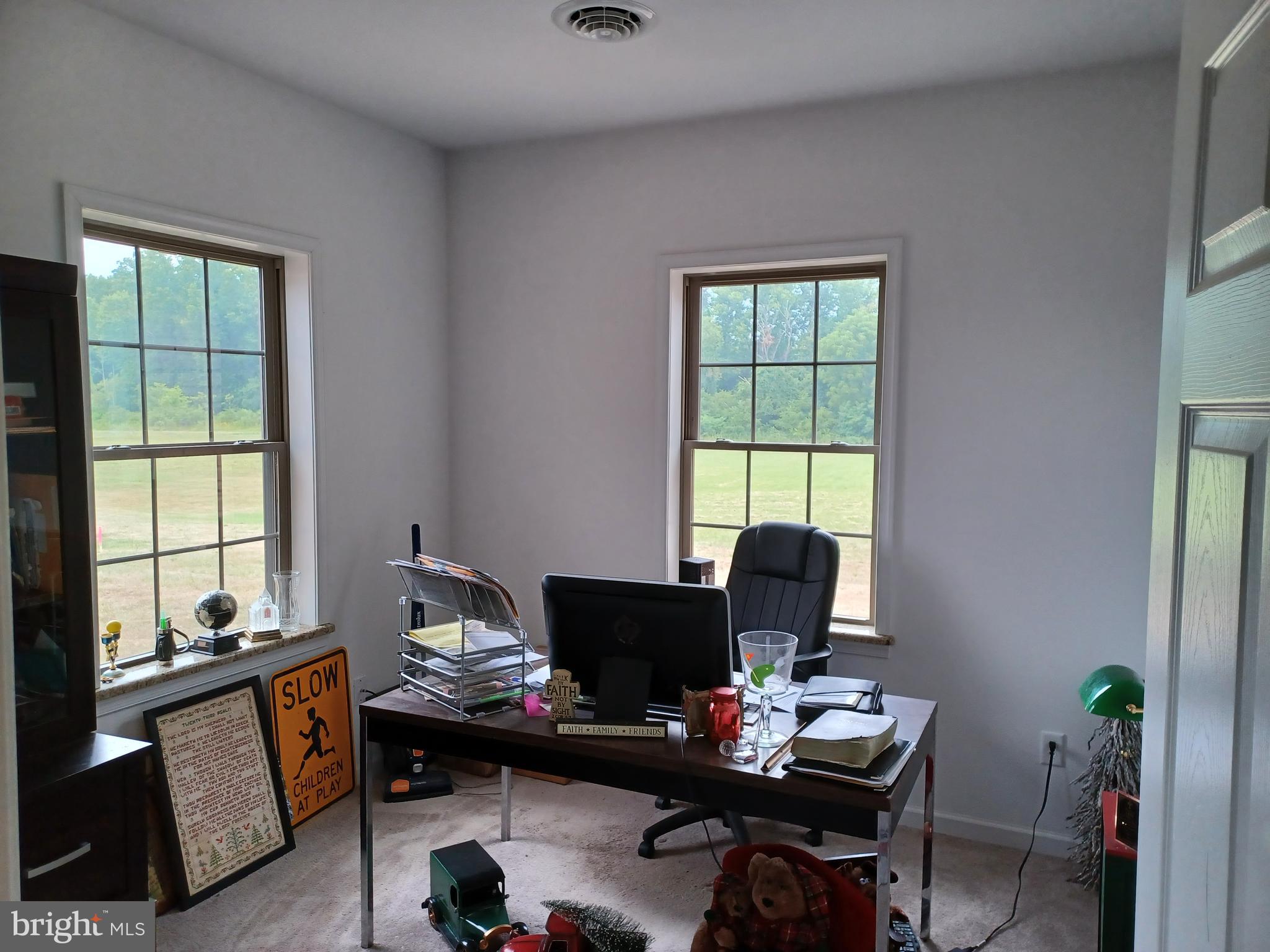 CREEKSIDE MANOR - Residential